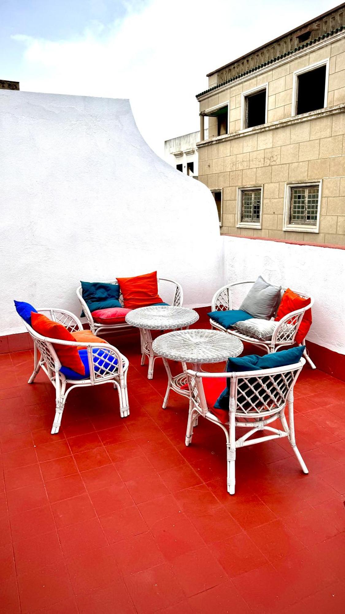 Joli Appart Avec Terrasse Au Centre Ville Tetouan Exterior photo